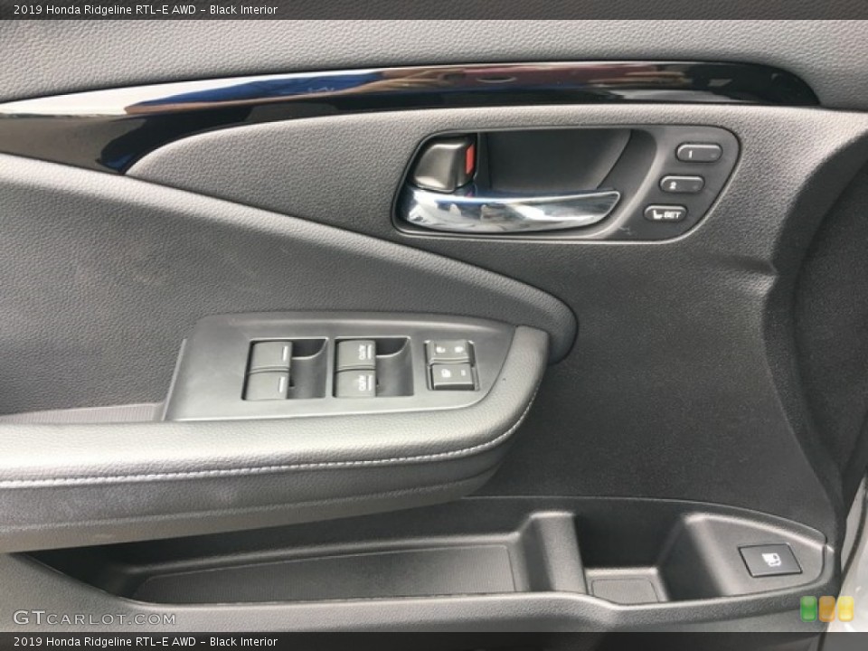 Black Interior Door Panel for the 2019 Honda Ridgeline RTL-E AWD #127690917