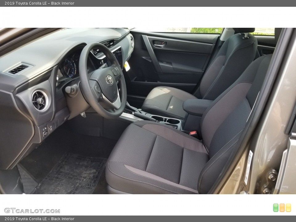Black Interior Photo for the 2019 Toyota Corolla LE #127779141