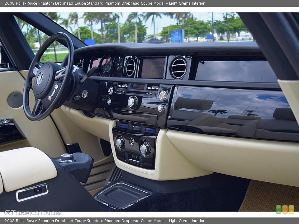 Light Creme Interior Dashboard for the 2008 Rolls-Royce Phantom Drophead Coupe  #127793882