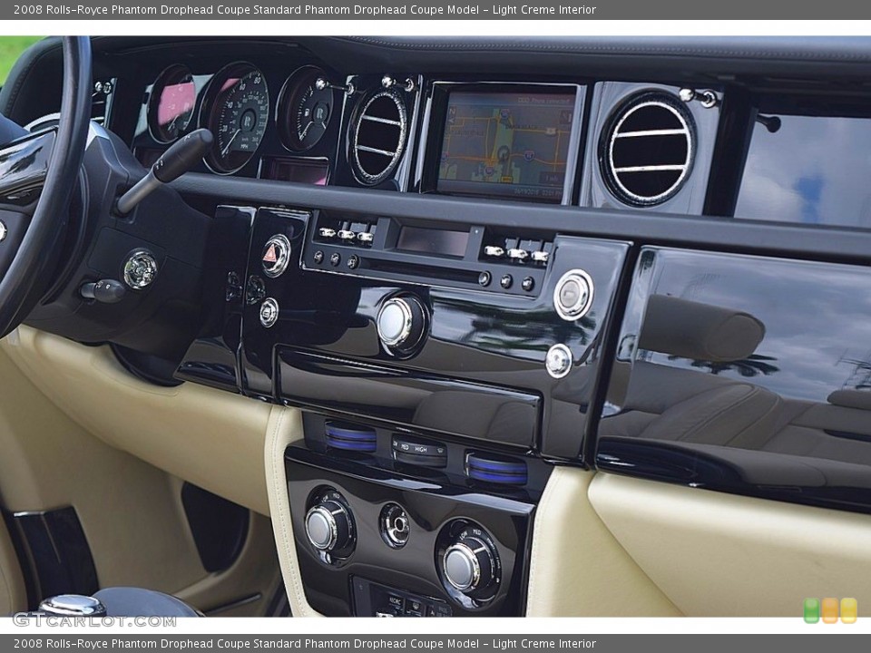 Light Creme Interior Controls for the 2008 Rolls-Royce Phantom Drophead Coupe  #127793924
