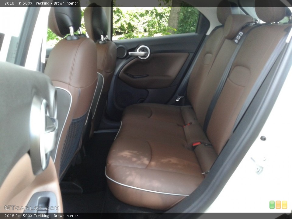 Brown Interior Rear Seat for the 2018 Fiat 500X Trekking #127818430