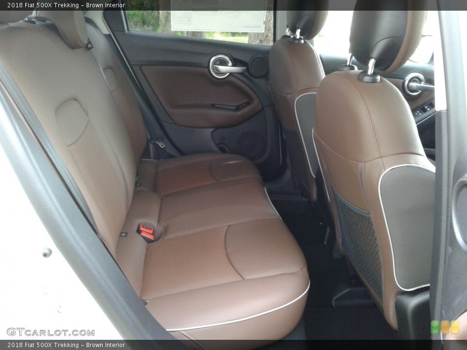 Brown Interior Rear Seat for the 2018 Fiat 500X Trekking #127818478