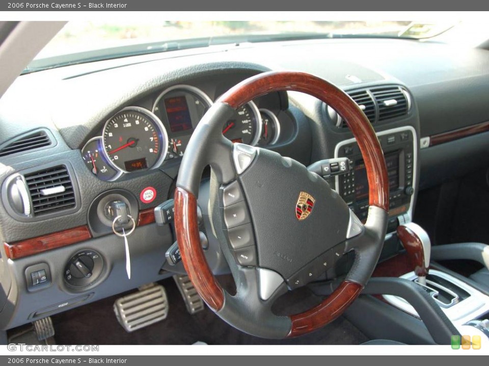 Black Interior Dashboard for the 2006 Porsche Cayenne S #12781960
