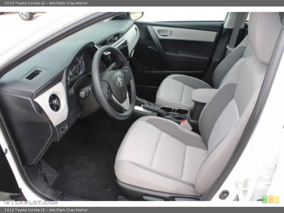 Ash/Dark Gray Interior Photo for the 2019 Toyota Corolla LE #127897383