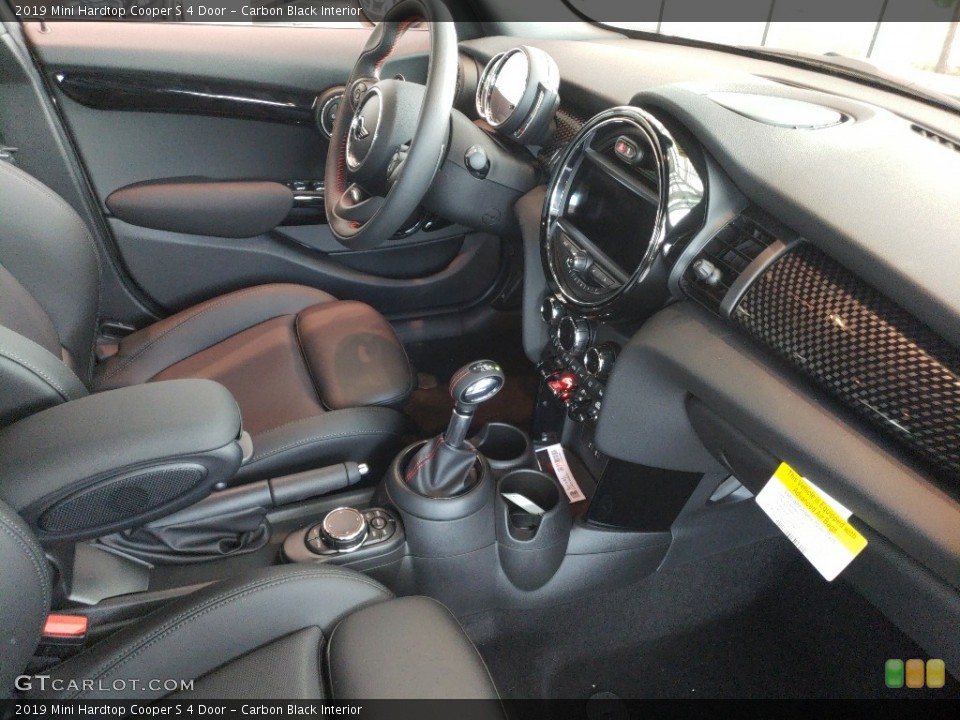 Carbon Black Interior Photo for the 2019 Mini Hardtop Cooper S 4 Door #127910518