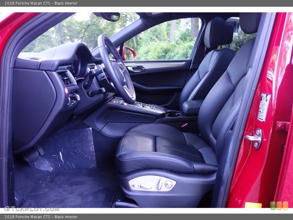 Black Interior Front Seat for the 2018 Porsche Macan GTS #127976780