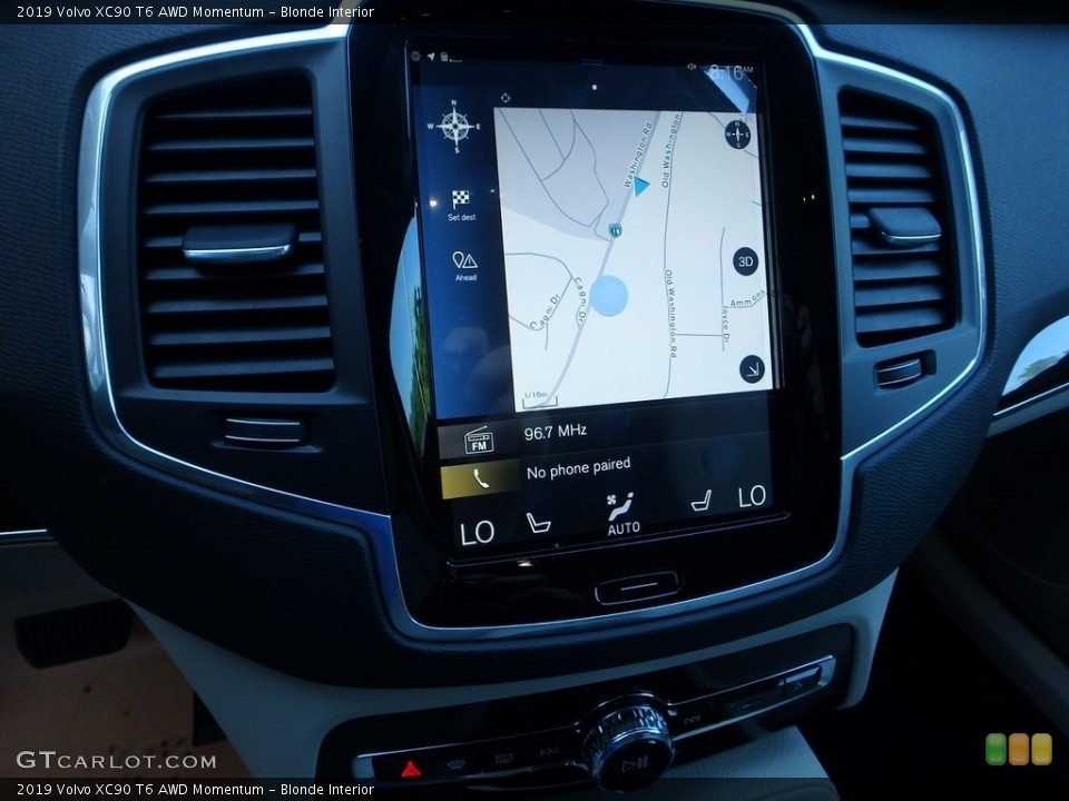 Blonde Interior Navigation for the 2019 Volvo XC90 T6 AWD Momentum #128005387