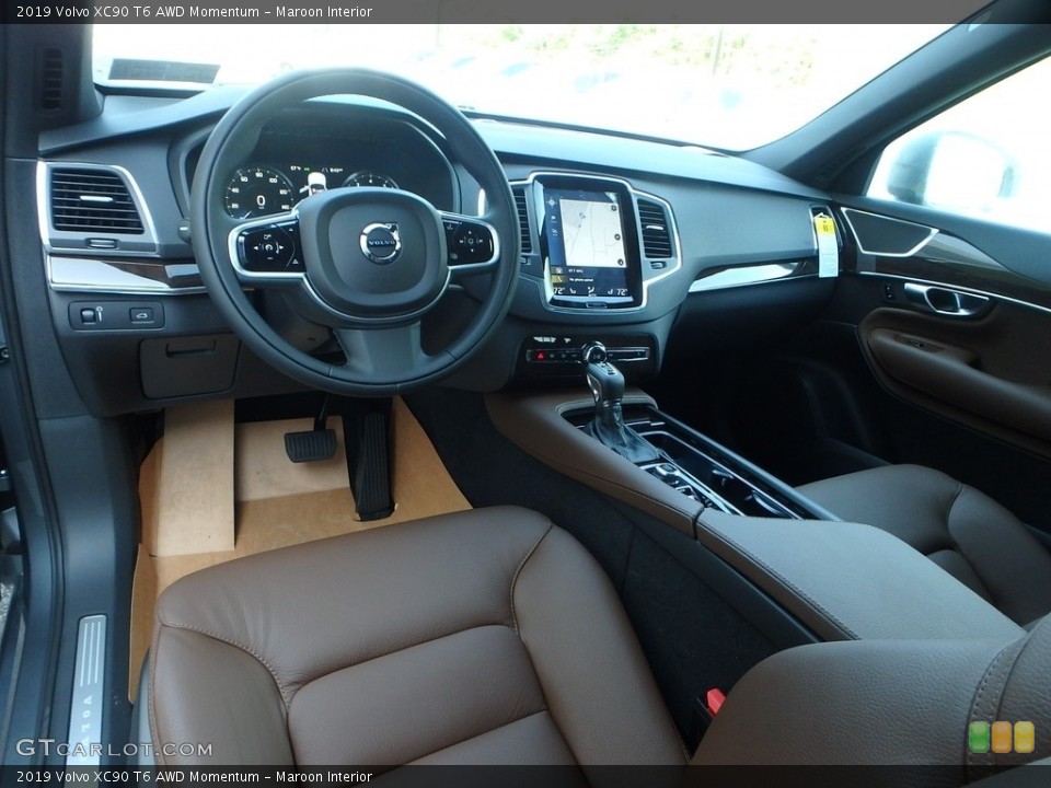 Maroon Interior Photo for the 2019 Volvo XC90 T6 AWD Momentum #128005690
