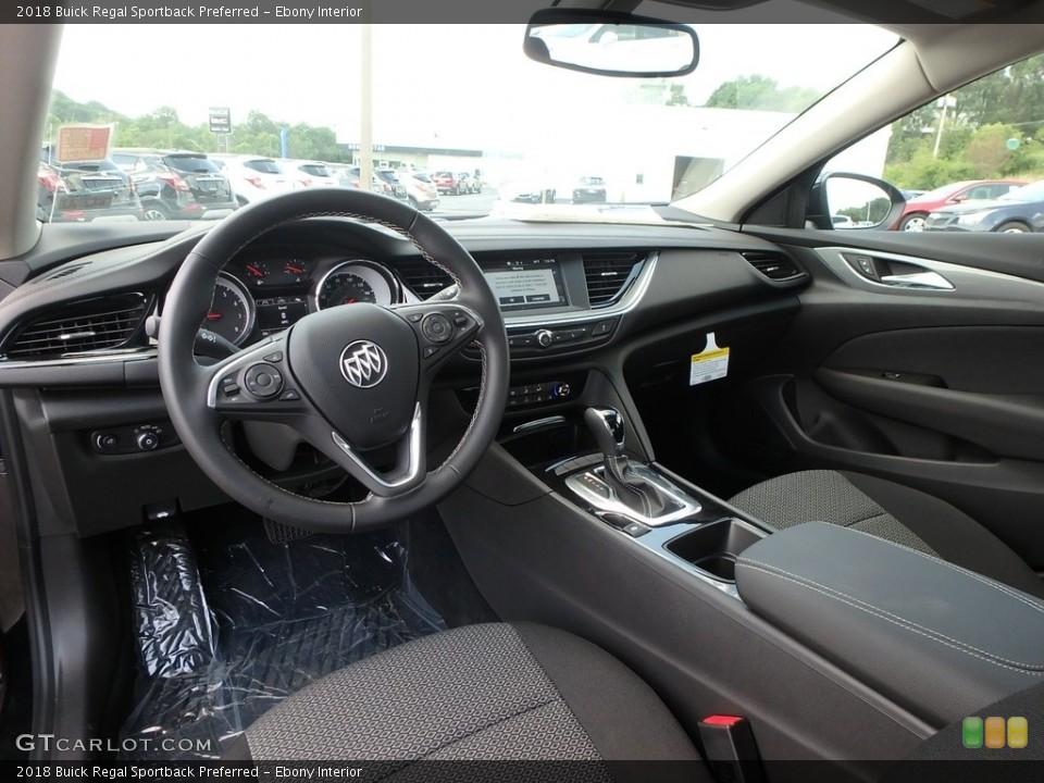 Ebony Interior Photo for the 2018 Buick Regal Sportback Preferred #128010754