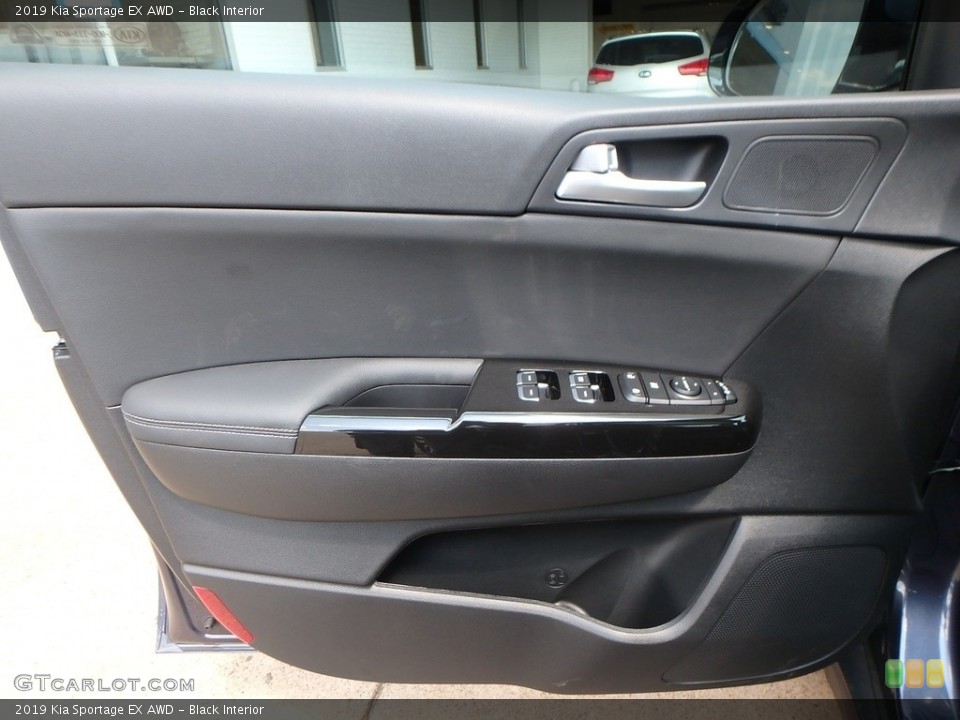Black Interior Door Panel for the 2019 Kia Sportage EX AWD #128022262