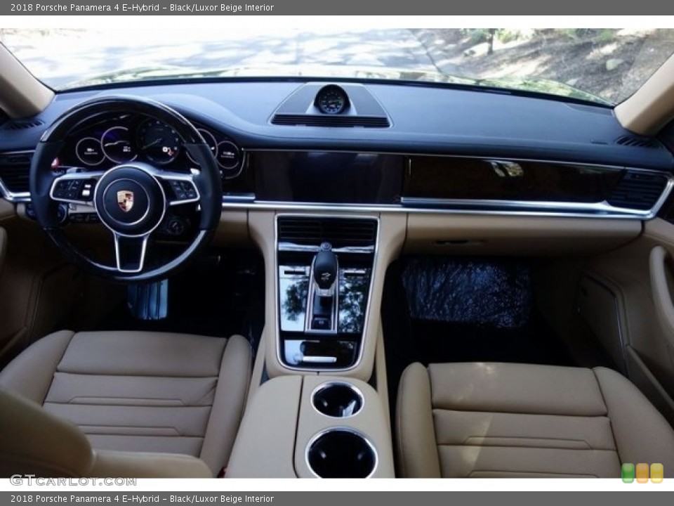 Black/Luxor Beige Interior Dashboard for the 2018 Porsche Panamera 4 E-Hybrid #128053658