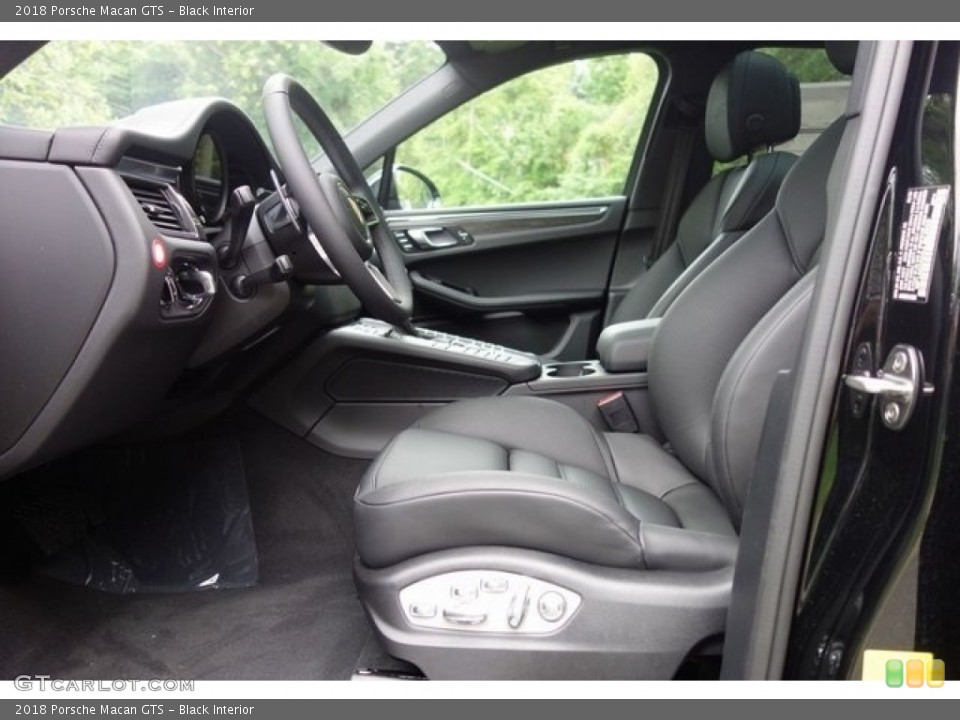 Black Interior Front Seat for the 2018 Porsche Macan GTS #128068757