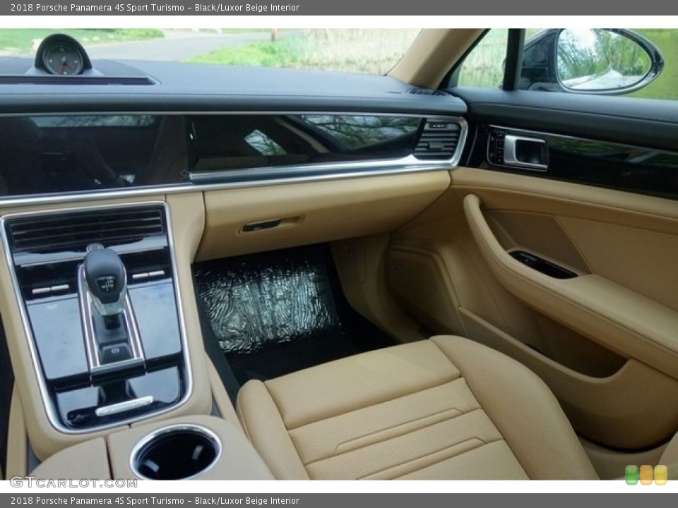 Black/Luxor Beige Interior Dashboard for the 2018 Porsche Panamera 4S Sport Turismo #128071343