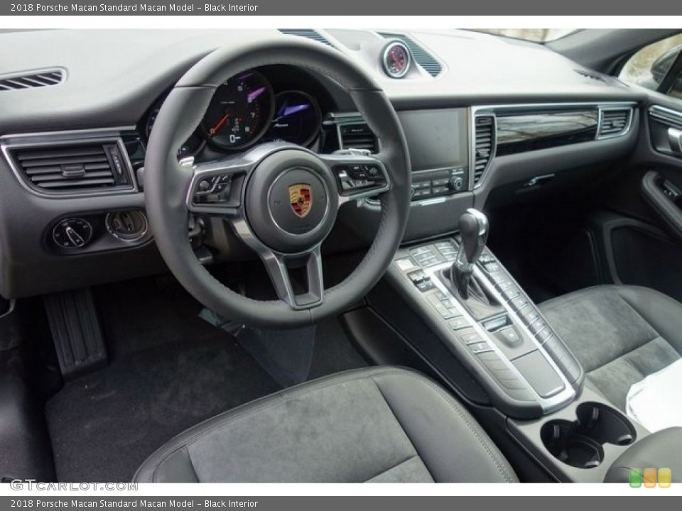 Black Interior Front Seat for the 2018 Porsche Macan  #128071965