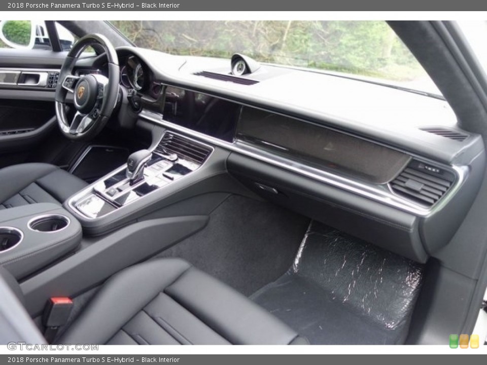 Black Interior Dashboard for the 2018 Porsche Panamera Turbo S E-Hybrid #128082781