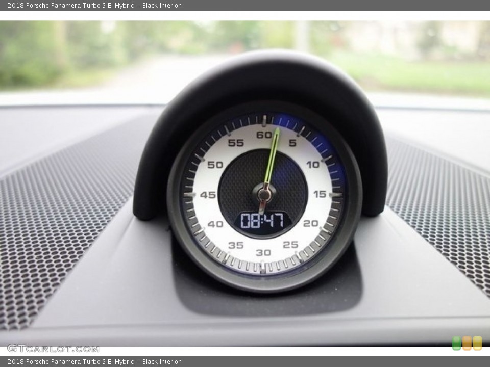 Black Interior Gauges for the 2018 Porsche Panamera Turbo S E-Hybrid #128082805