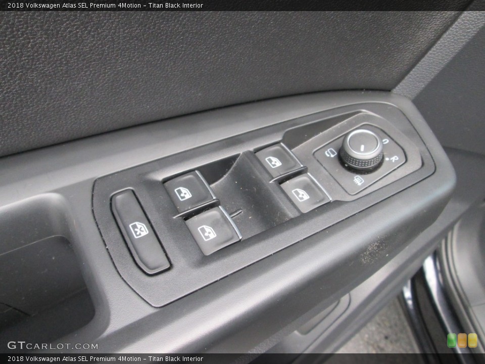 Titan Black Interior Controls for the 2018 Volkswagen Atlas SEL Premium 4Motion #128092007