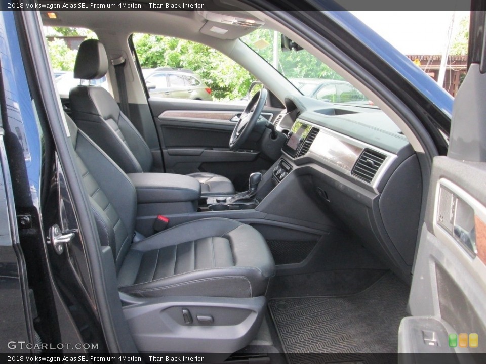 Titan Black Interior Front Seat for the 2018 Volkswagen Atlas SEL Premium 4Motion #128092082