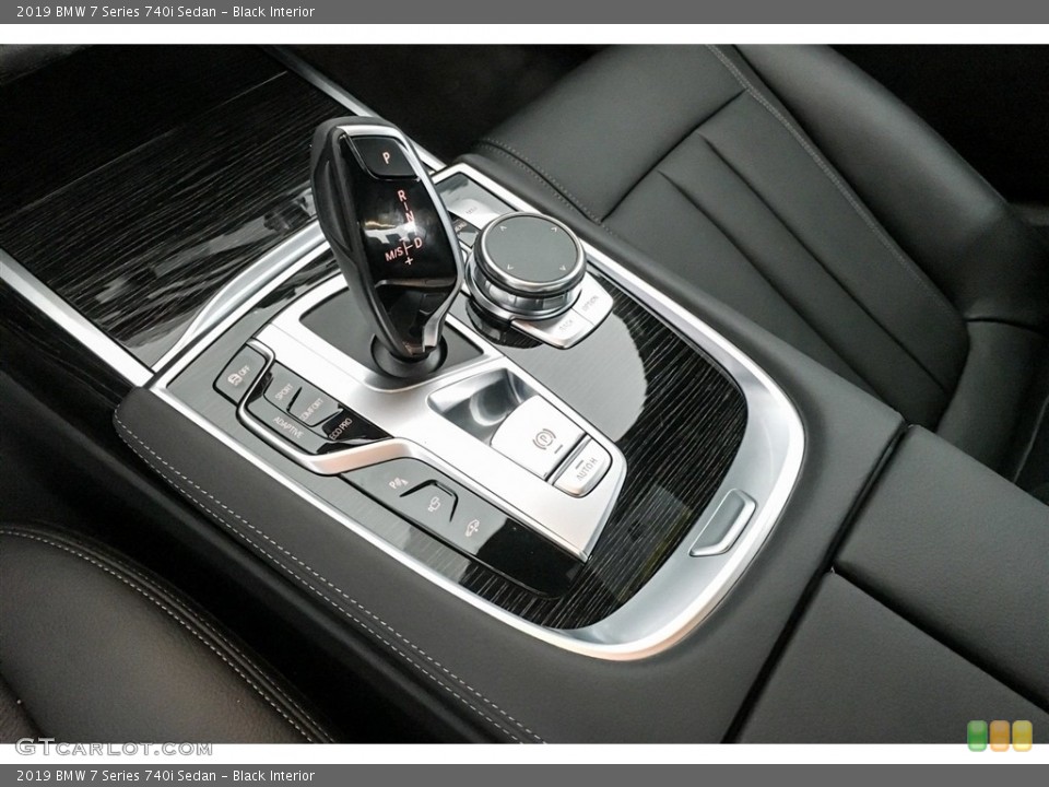 Black Interior Transmission for the 2019 BMW 7 Series 740i Sedan #128180386