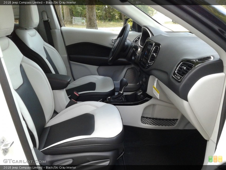 Black/Ski Gray 2018 Jeep Compass Interiors