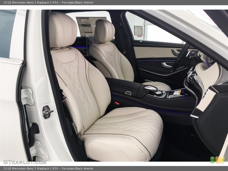 Porcelain/Black Interior Photo for the 2018 Mercedes-Benz S Maybach S 650 #128262167