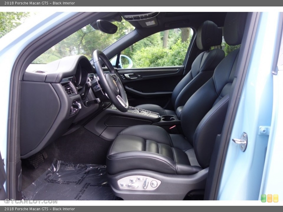 Black Interior Front Seat for the 2018 Porsche Macan GTS #128309611