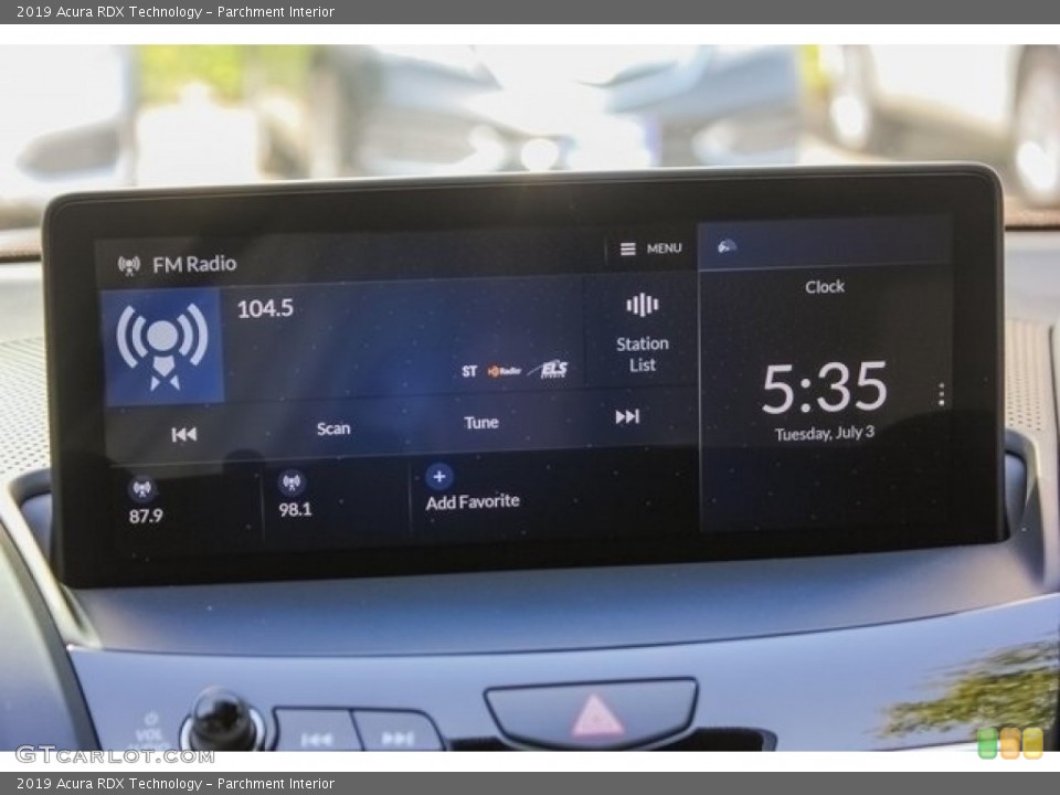 Parchment Interior Controls for the 2019 Acura RDX Technology #128323915