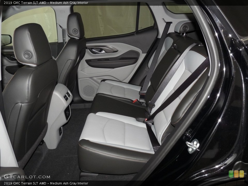 Medium Ash Gray Interior Rear Seat for the 2019 GMC Terrain SLT AWD #128382981