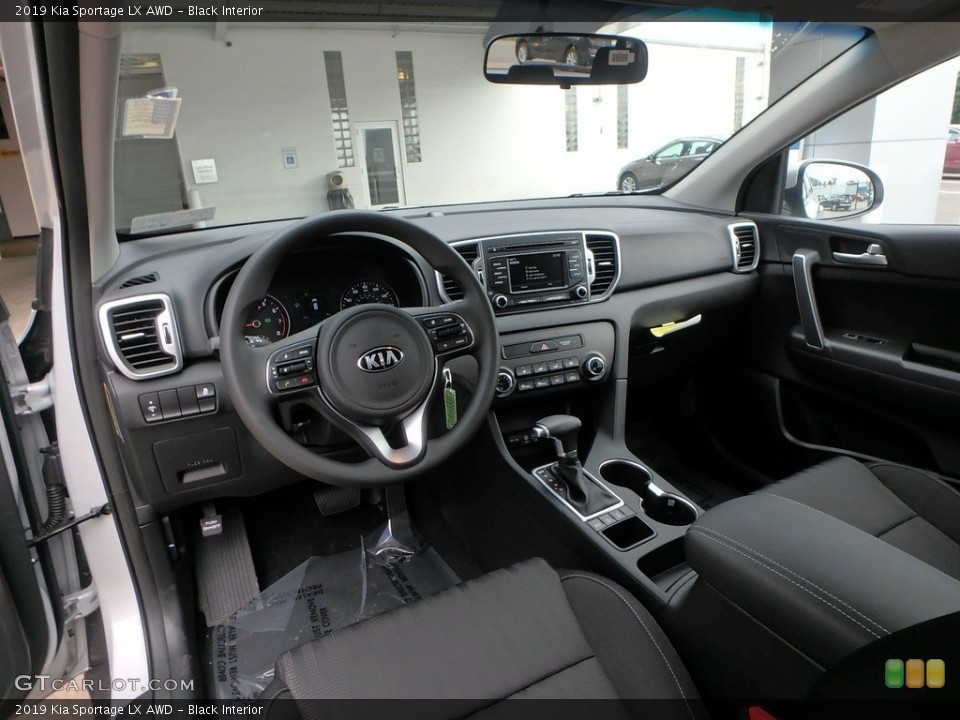 Black Interior Photo for the 2019 Kia Sportage LX AWD #128511890