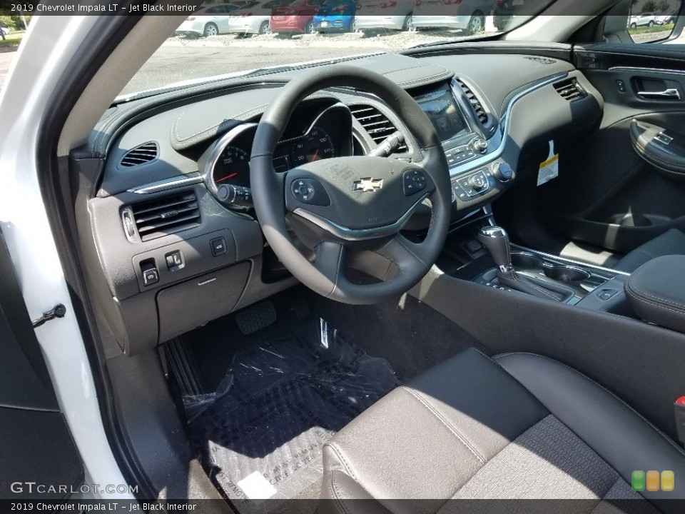 Jet Black Interior Photo for the 2019 Chevrolet Impala LT #128523935