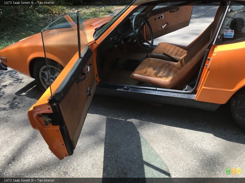 Tan Interior Front Seat for the 1973 Saab Sonett III #128537907