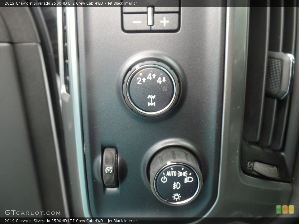 Jet Black Interior Controls for the 2019 Chevrolet Silverado 2500HD LTZ Crew Cab 4WD #128561191