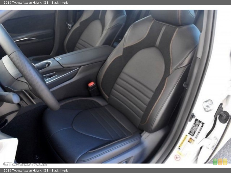 Black Interior Front Seat for the 2019 Toyota Avalon Hybrid XSE #128597881