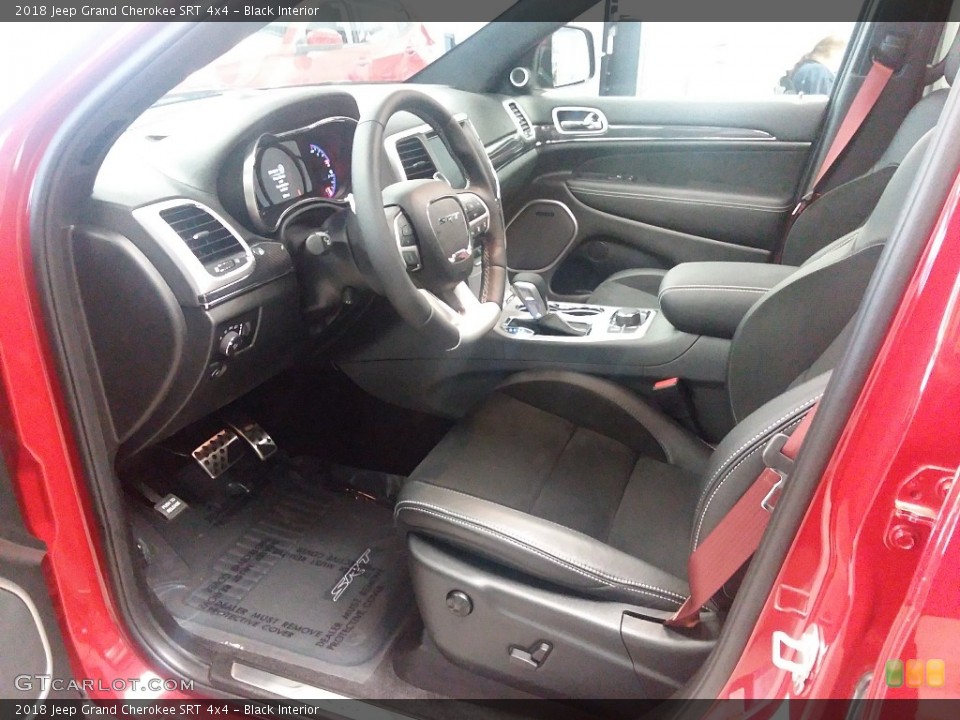 Black Interior Photo for the 2018 Jeep Grand Cherokee SRT 4x4 #128600353