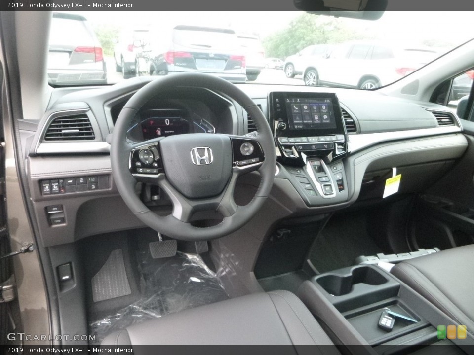 Mocha Interior Photo for the 2019 Honda Odyssey EX-L #128604828
