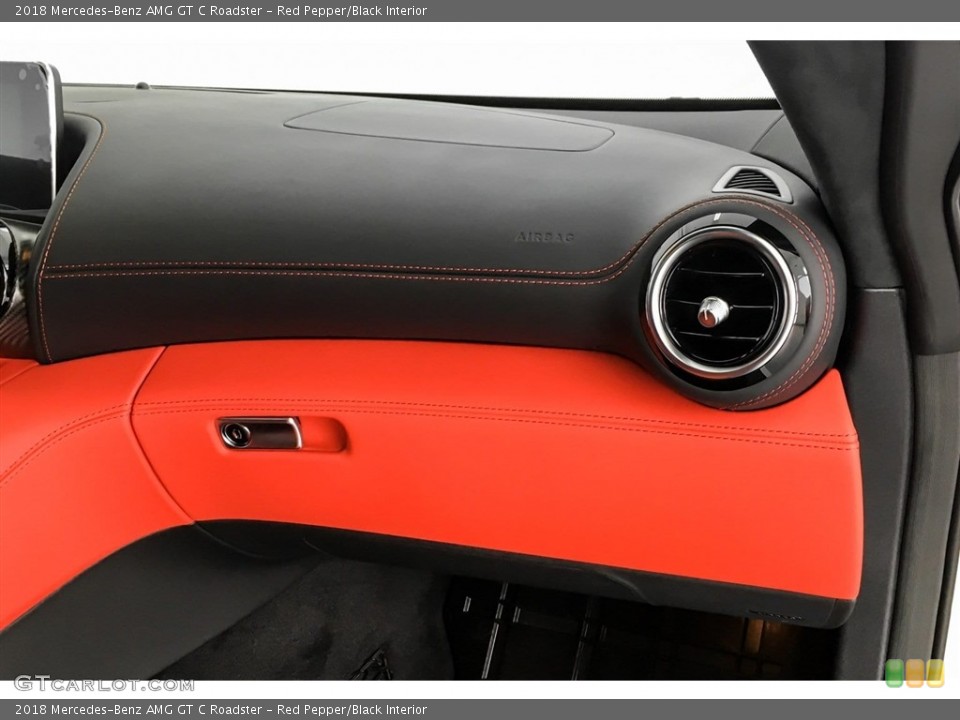 Red Pepper/Black Interior Dashboard for the 2018 Mercedes-Benz AMG GT C Roadster #128612910