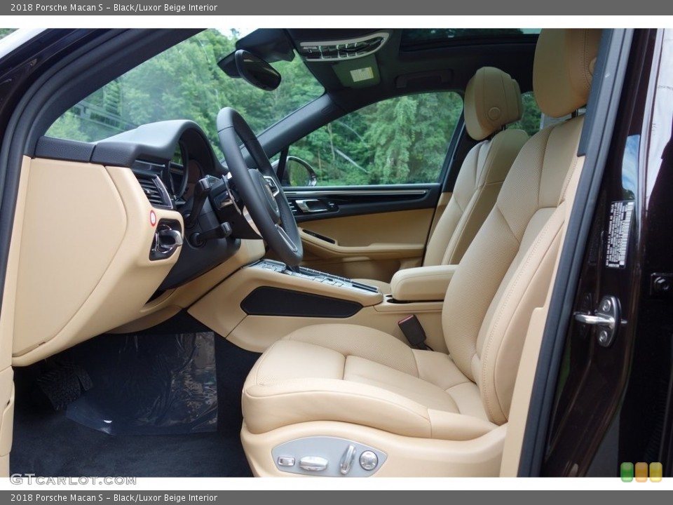 Black/Luxor Beige Interior Front Seat for the 2018 Porsche Macan S #128669881