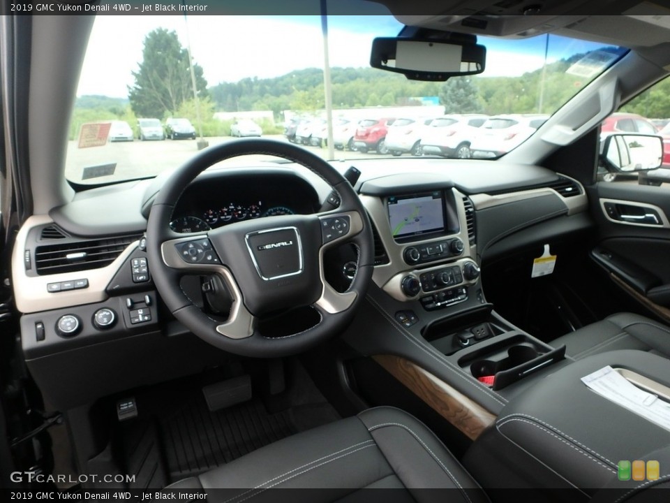Jet Black Interior Front Seat for the 2019 GMC Yukon Denali 4WD #128696965