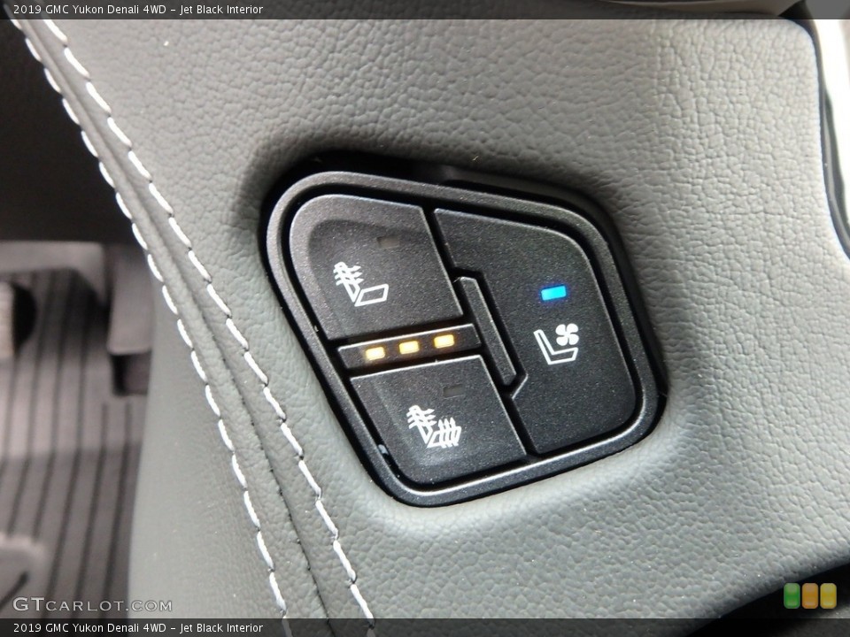 Jet Black Interior Controls for the 2019 GMC Yukon Denali 4WD #128697079