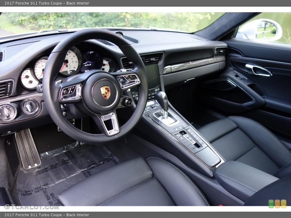 Black Interior Photo for the 2017 Porsche 911 Turbo Coupe #128761047