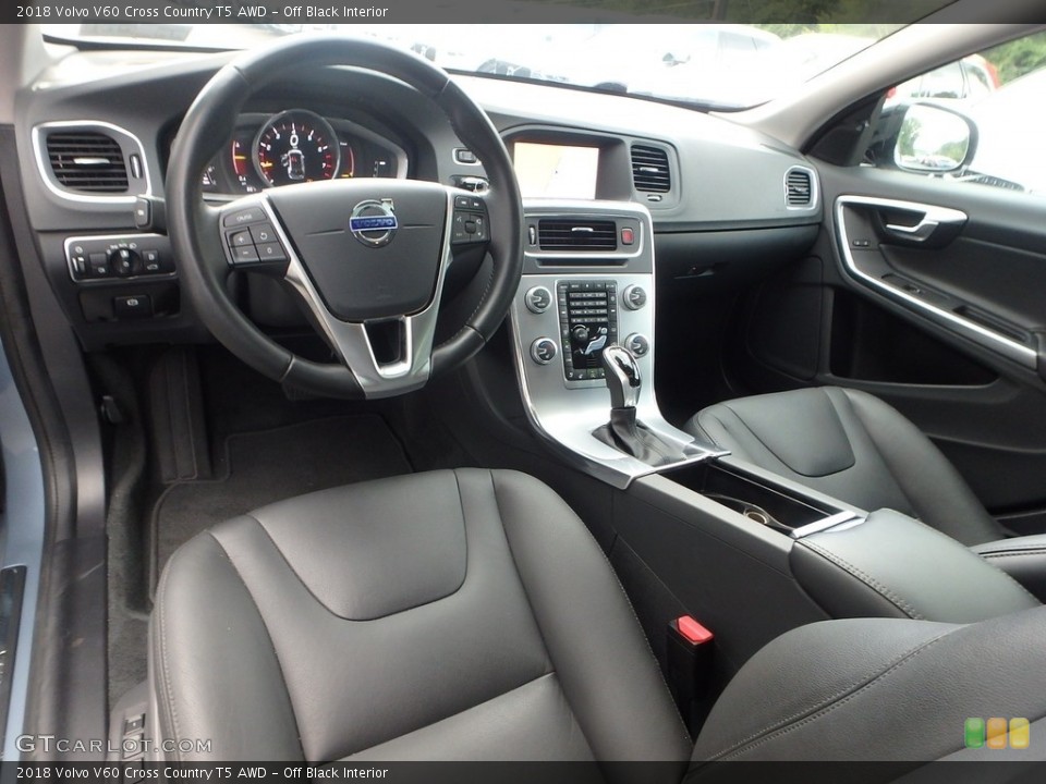 Off Black Interior Photo for the 2018 Volvo V60 Cross Country T5 AWD #128774391