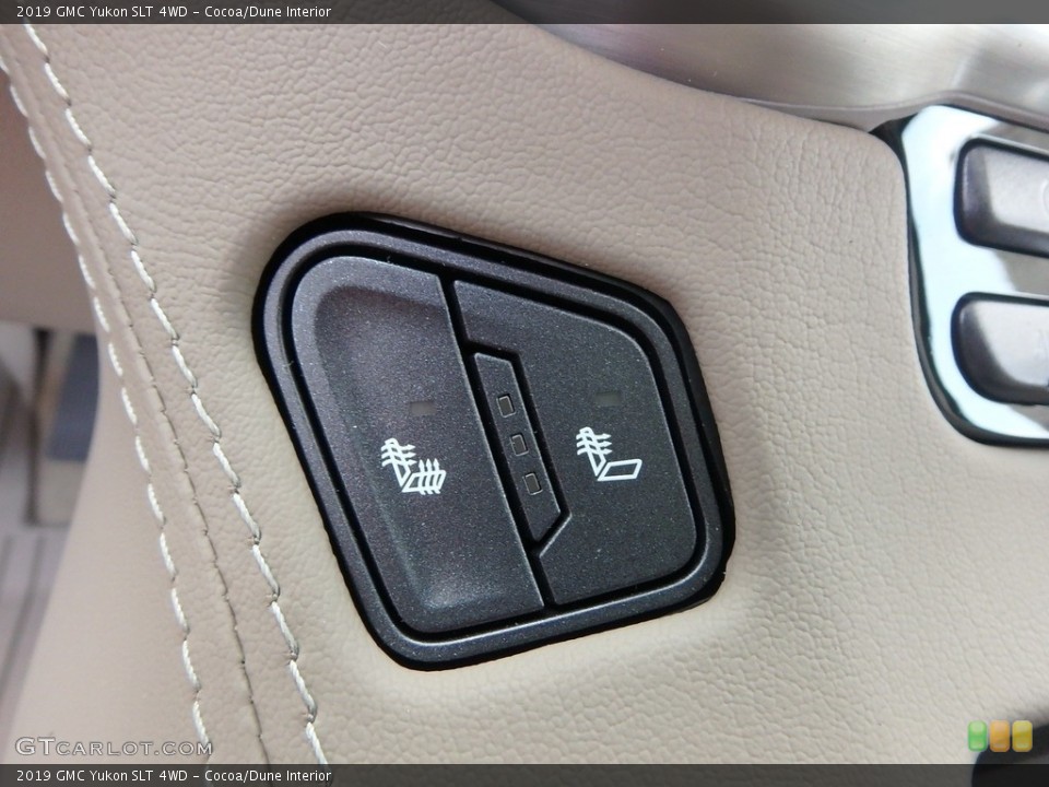 Cocoa/Dune Interior Controls for the 2019 GMC Yukon SLT 4WD #128779437