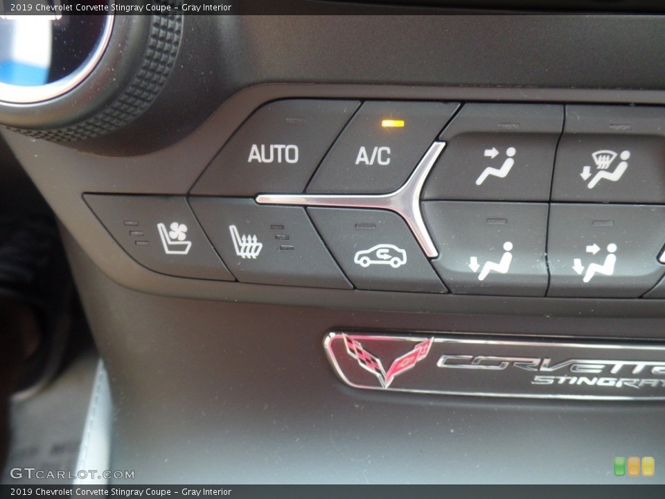 Gray Interior Controls for the 2019 Chevrolet Corvette Stingray Coupe #128786151