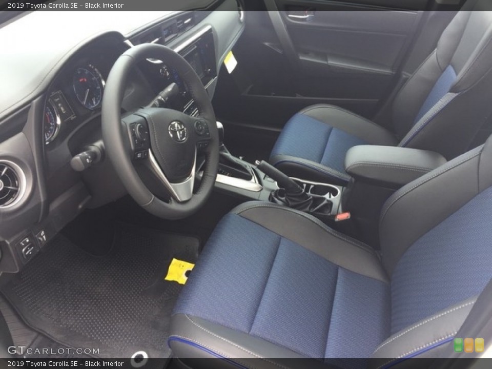 Black Interior Photo for the 2019 Toyota Corolla SE #128786578