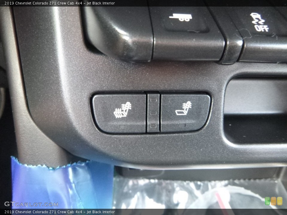 Jet Black Interior Controls for the 2019 Chevrolet Colorado Z71 Crew Cab 4x4 #128793731