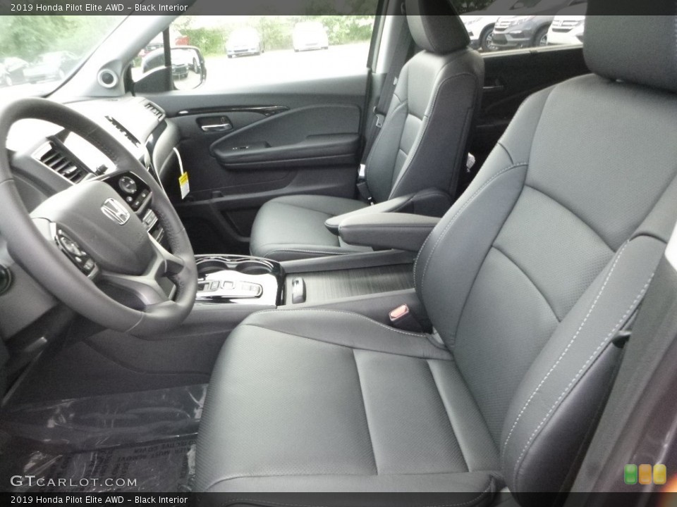 Black Interior Photo for the 2019 Honda Pilot Elite AWD #128800221