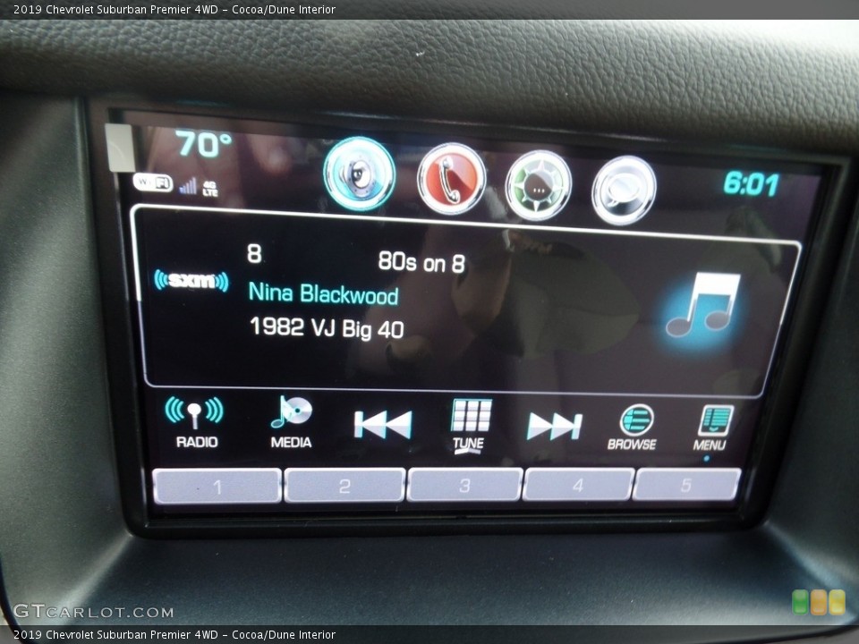 Cocoa/Dune Interior Audio System for the 2019 Chevrolet Suburban Premier 4WD #128816810