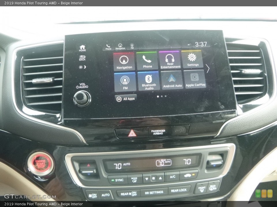 Beige Interior Controls for the 2019 Honda Pilot Touring AWD #128873824