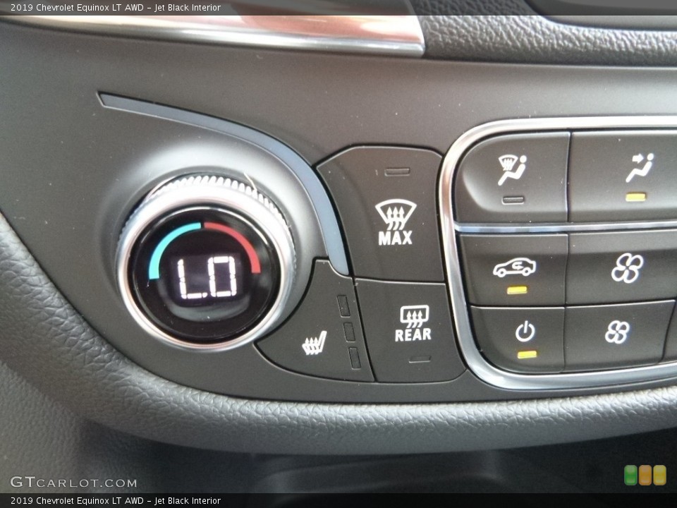Jet Black Interior Controls for the 2019 Chevrolet Equinox LT AWD #128882416