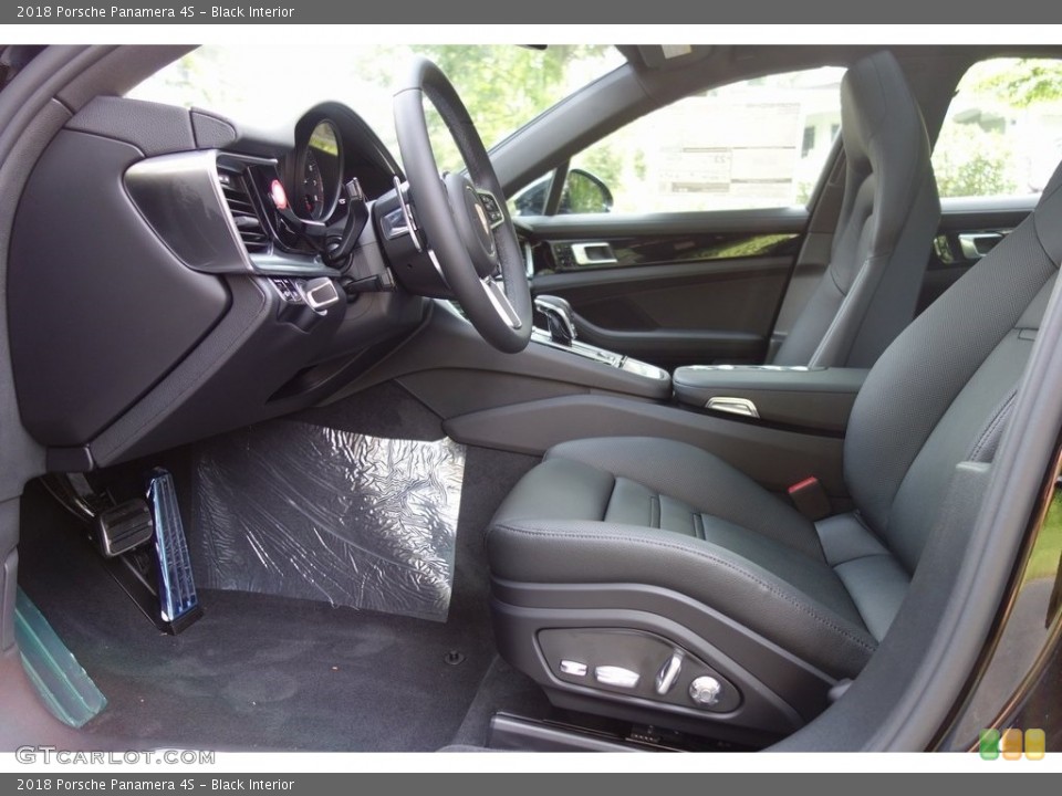 Black Interior Front Seat for the 2018 Porsche Panamera 4S #128925341